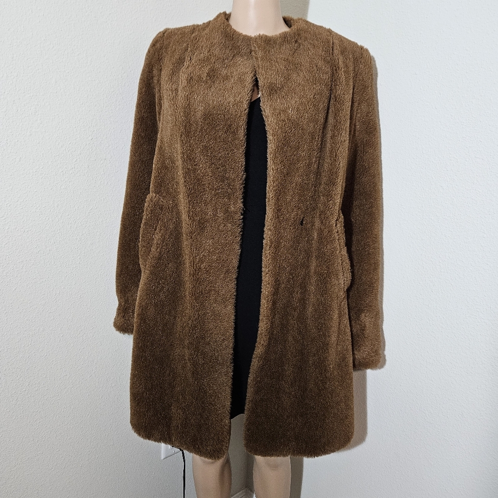 VINTAGE 1970s Chic Brown Faux Fur Coat
